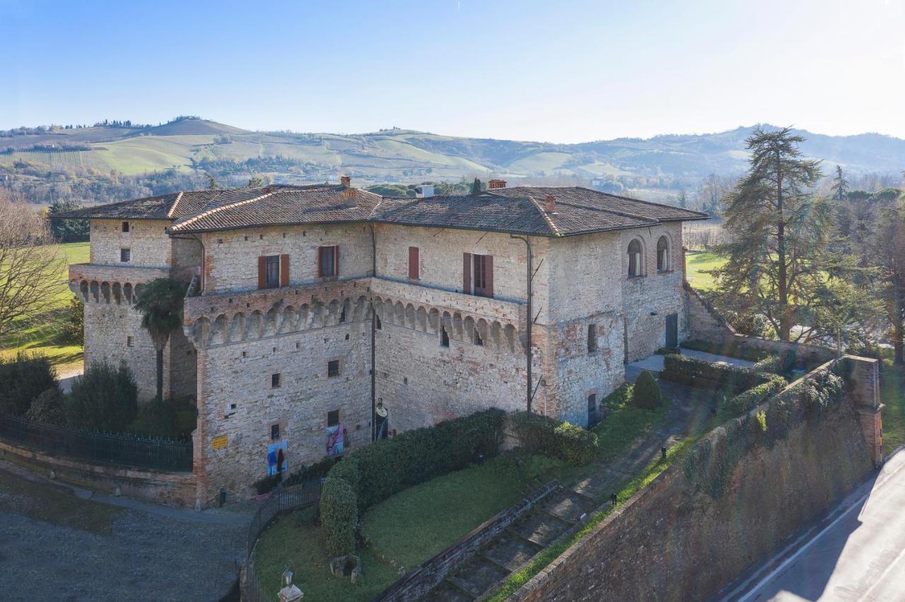 Bed and Breakfast Castello Del Capitano Delle Artiglierie Кастрокаро-Терме Экстерьер фото