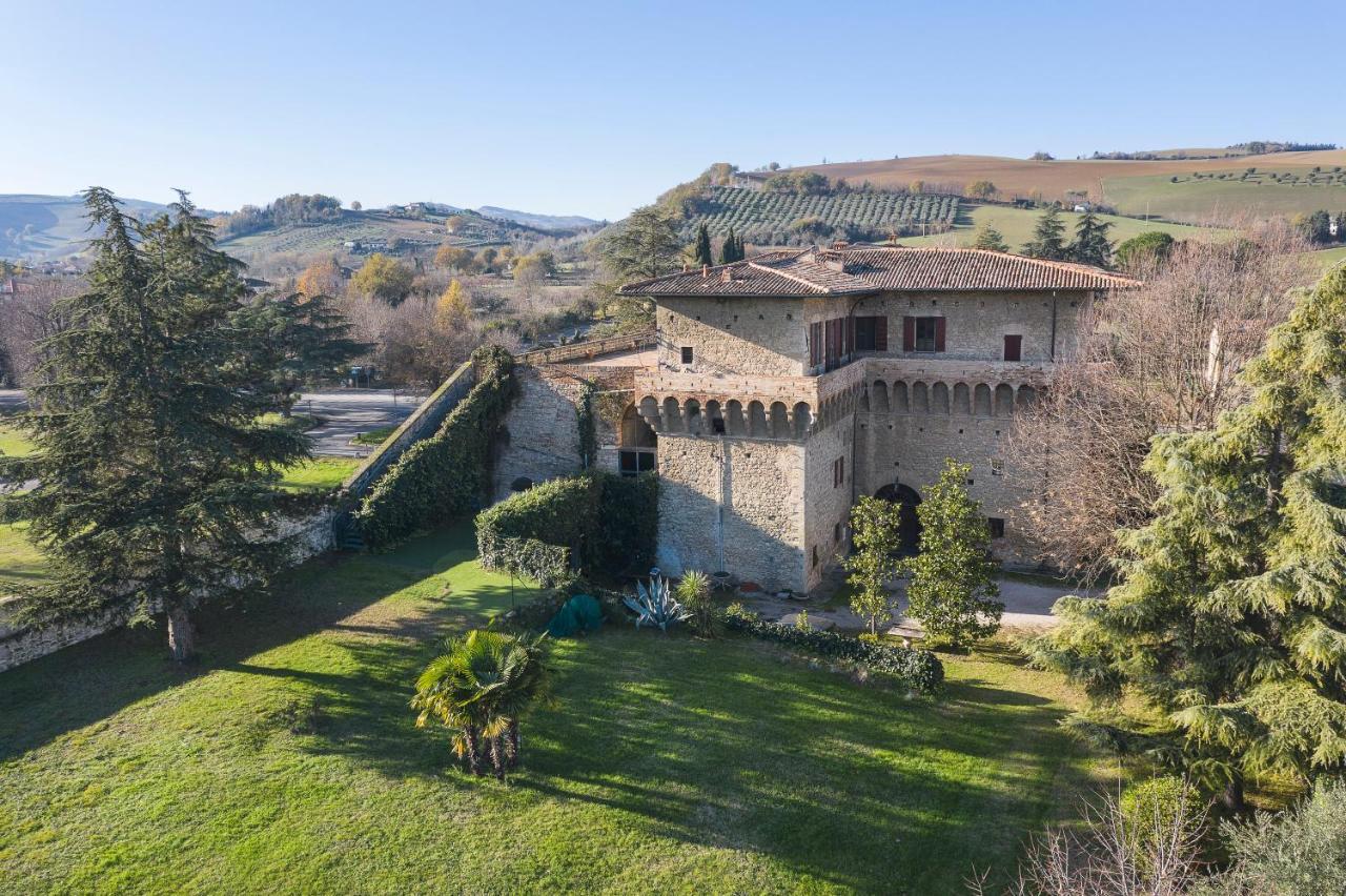 Bed and Breakfast Castello Del Capitano Delle Artiglierie Кастрокаро-Терме Экстерьер фото