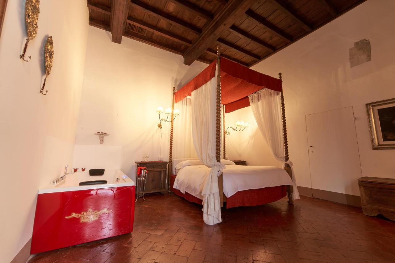 Bed and Breakfast Castello Del Capitano Delle Artiglierie Кастрокаро-Терме Экстерьер фото