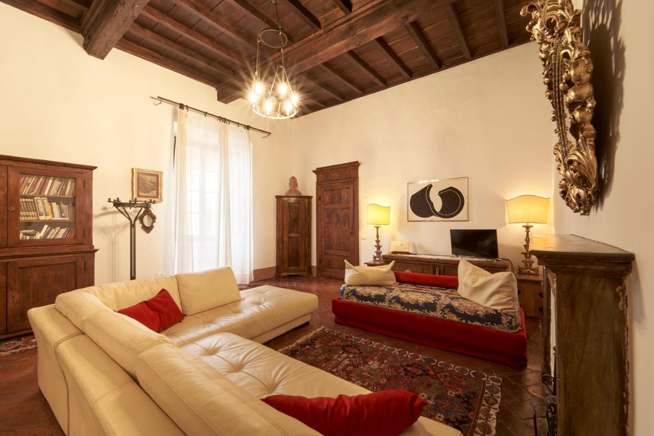 Bed and Breakfast Castello Del Capitano Delle Artiglierie Кастрокаро-Терме Экстерьер фото