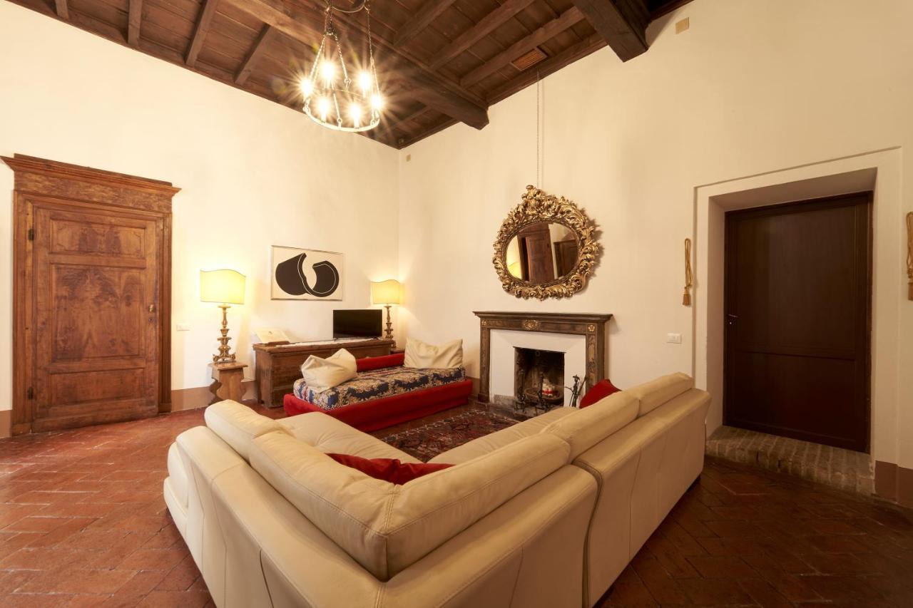 Bed and Breakfast Castello Del Capitano Delle Artiglierie Кастрокаро-Терме Экстерьер фото