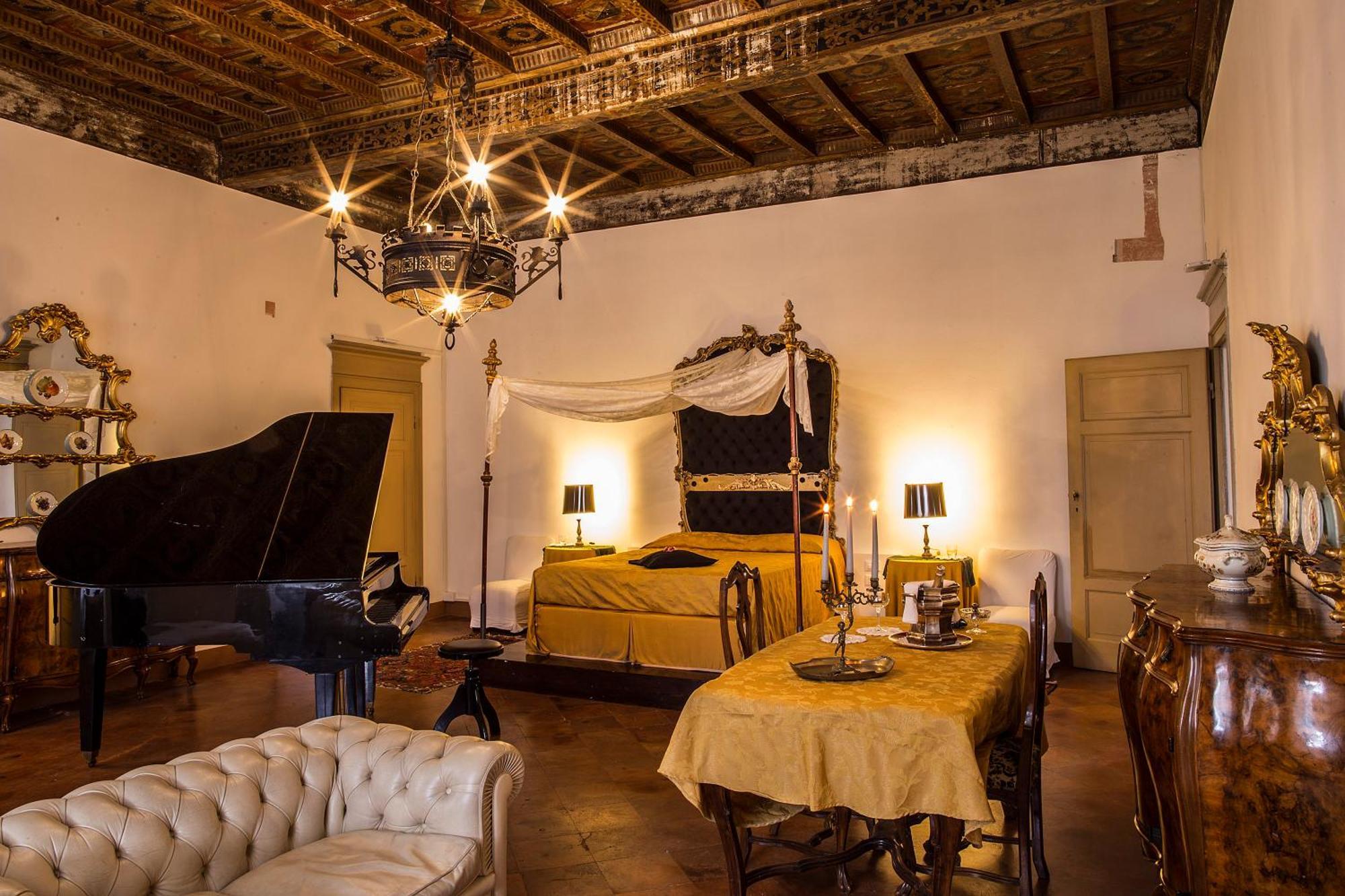 Bed and Breakfast Castello Del Capitano Delle Artiglierie Кастрокаро-Терме Экстерьер фото
