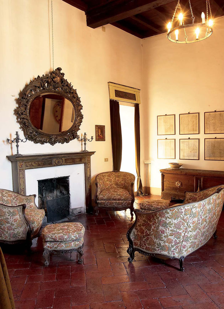 Bed and Breakfast Castello Del Capitano Delle Artiglierie Кастрокаро-Терме Экстерьер фото
